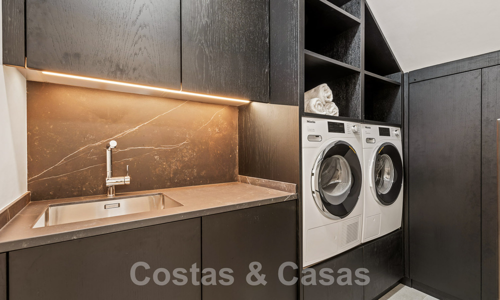 Prestigieuse villa espagnole de luxe à vendre avec une vue magnifique sur les collines de La Quinta, Benahavis - Marbella 54732