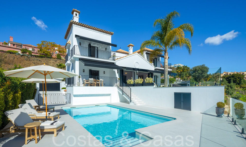 Prestigieuse villa espagnole de luxe à vendre avec une vue magnifique sur les collines de La Quinta, Benahavis - Marbella 64932