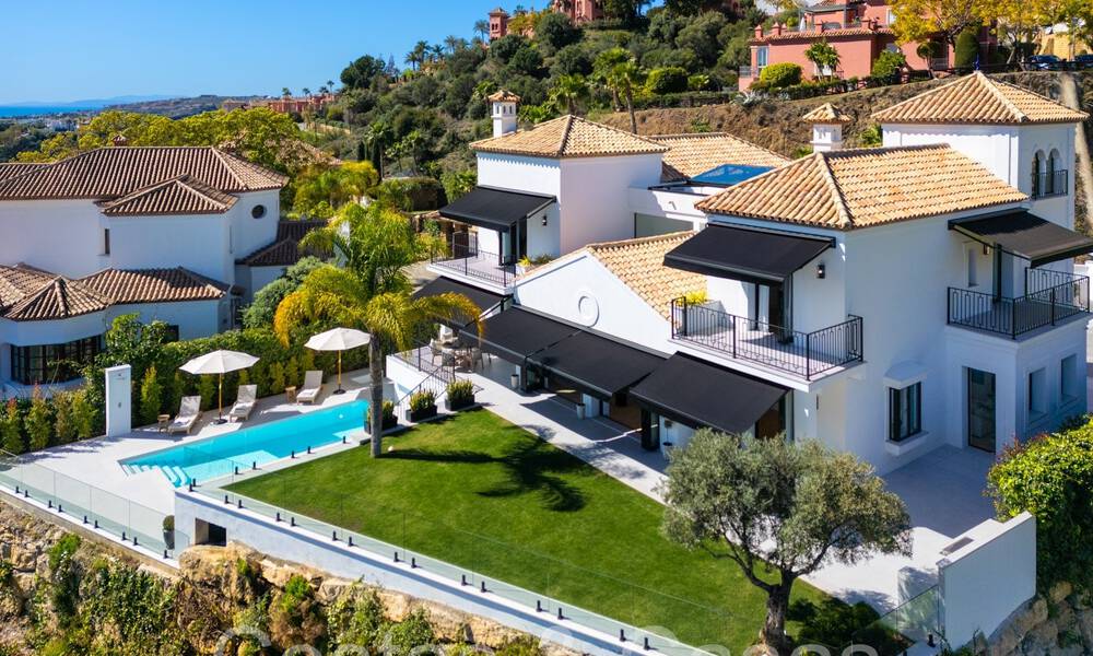 Prestigieuse villa espagnole de luxe à vendre avec une vue magnifique sur les collines de La Quinta, Benahavis - Marbella 64939