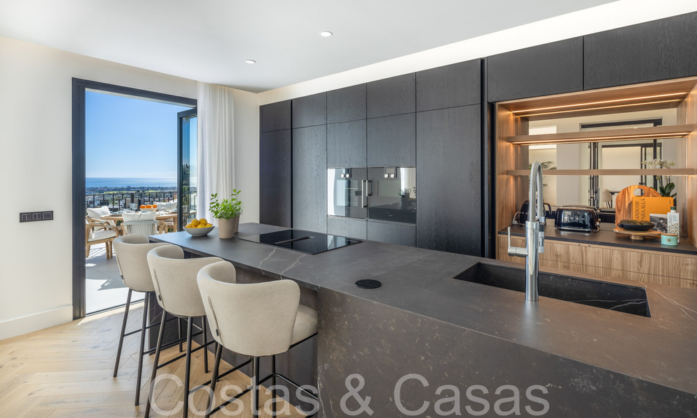 Prestigieuse villa espagnole de luxe à vendre avec une vue magnifique sur les collines de La Quinta, Benahavis - Marbella 64942