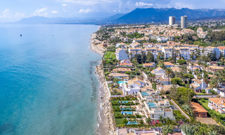 Développement exclusif avec 4 villas de luxe jumelées à vendre, en front de mer, à l'est de Marbella. Enorme remise pour la dernière villa ! 53343 