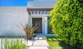 Villa individuelle de luxe à vendre dans un complexe de villas protégées au cœur du nouveau Golden Mile entre Marbella et Estepona 53831 