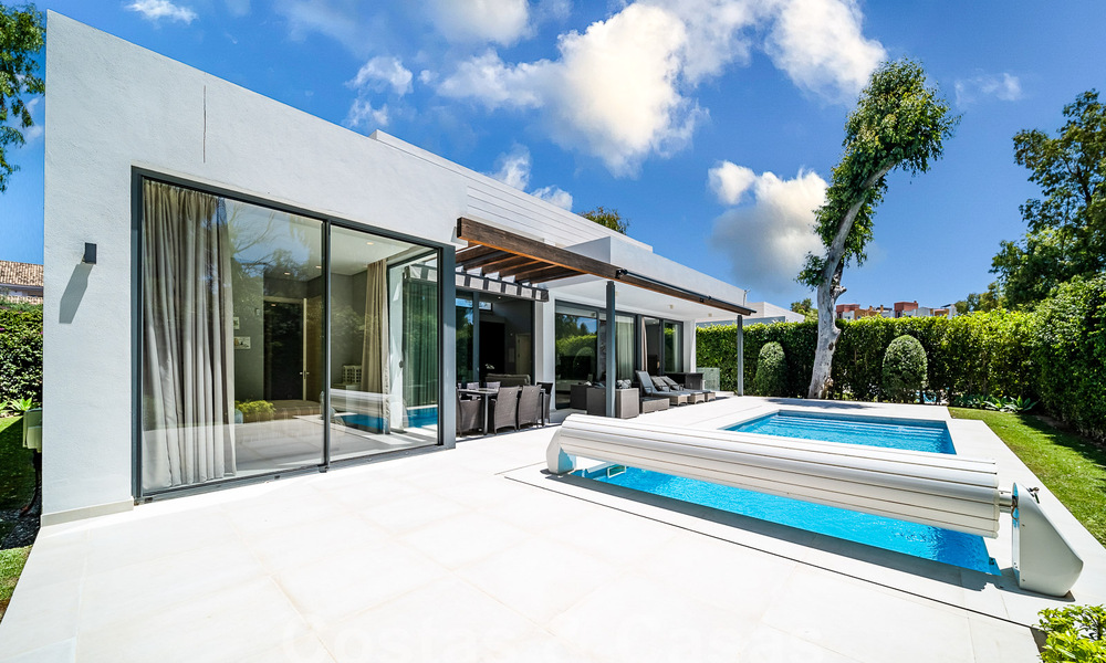 Villa individuelle de luxe à vendre dans un complexe de villas protégées au cœur du nouveau Golden Mile entre Marbella et Estepona 53842