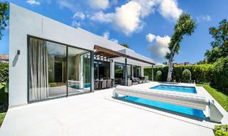 Villa individuelle de luxe à vendre dans un complexe de villas protégées au cœur du nouveau Golden Mile entre Marbella et Estepona 53842 