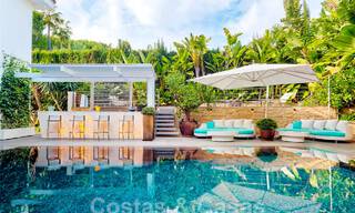 Spacieuse villa de luxe au style architectural moderne et méditerranéen à vendre dans le prestigieux quartier balnéaire de Los Monteros, Marbella Est 54598 
