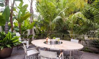 Spacieuse villa de luxe au style architectural moderne et méditerranéen à vendre dans le prestigieux quartier balnéaire de Los Monteros, Marbella Est 54605 