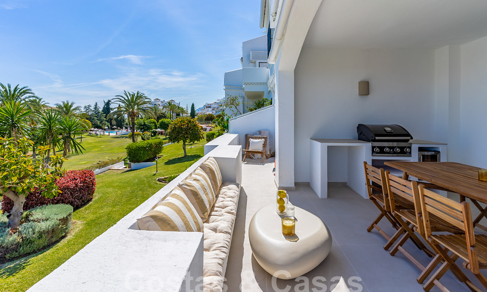 Charmant appartement de luxe à vendre avec vue panoramique, à proximité de Puerto Banus à Nueva Andalucia, Marbella 54380