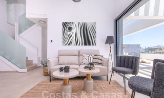 Penthouse duplex contemporain à vendre avec piscine privée, sur le nouveau Golden Mile entre Marbella et Estepona 53612 