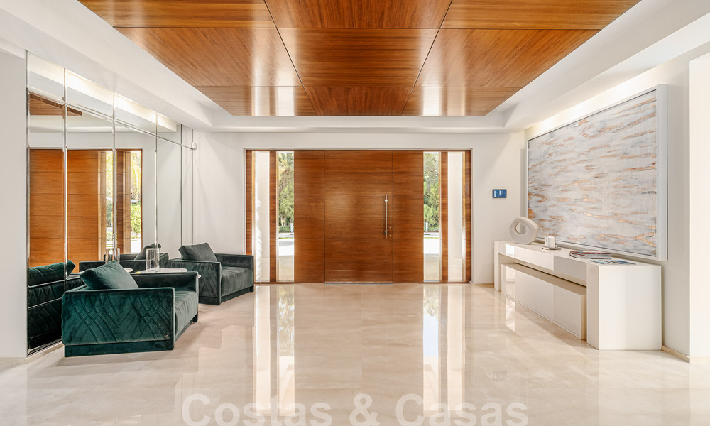Majestueuse propriété de style méditerranéen à vendre dans le quartier fermé de Sierra Blanca sur le Golden Mile de Marbella 53720