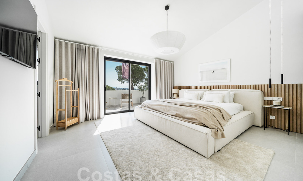 Villa méditerranéenne de luxe à vendre avec vue sur la montagne La Concha, entourée des terrains de golf de la vallée de Nueva Andalucia, Marbella 54868