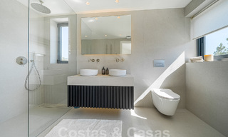 Villa méditerranéenne de luxe à vendre avec vue sur la montagne La Concha, entourée des terrains de golf de la vallée de Nueva Andalucia, Marbella 54871 