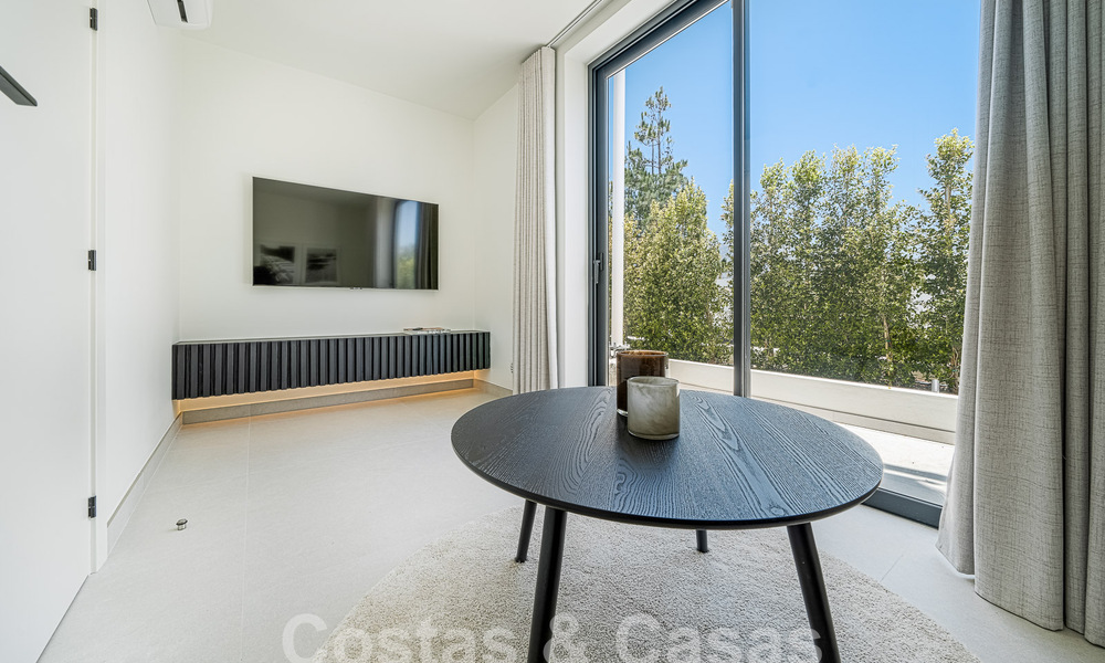 Villa méditerranéenne de luxe à vendre avec vue sur la montagne La Concha, entourée des terrains de golf de la vallée de Nueva Andalucia, Marbella 54874