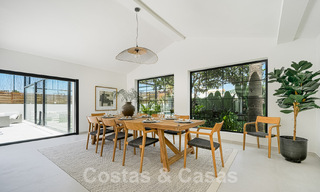 Villa méditerranéenne de luxe à vendre avec vue sur la montagne La Concha, entourée des terrains de golf de la vallée de Nueva Andalucia, Marbella 54878 