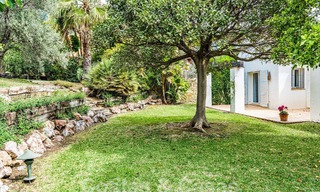 Villa de luxe à vendre dans un style architectural espagnol dans la prestigieuse urbanisation fermée de Cascada de Camojan, Marbella 54828 