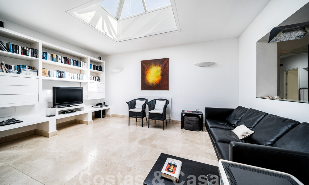 Villa de luxe à vendre dans un style architectural espagnol dans la prestigieuse urbanisation fermée de Cascada de Camojan, Marbella 54833