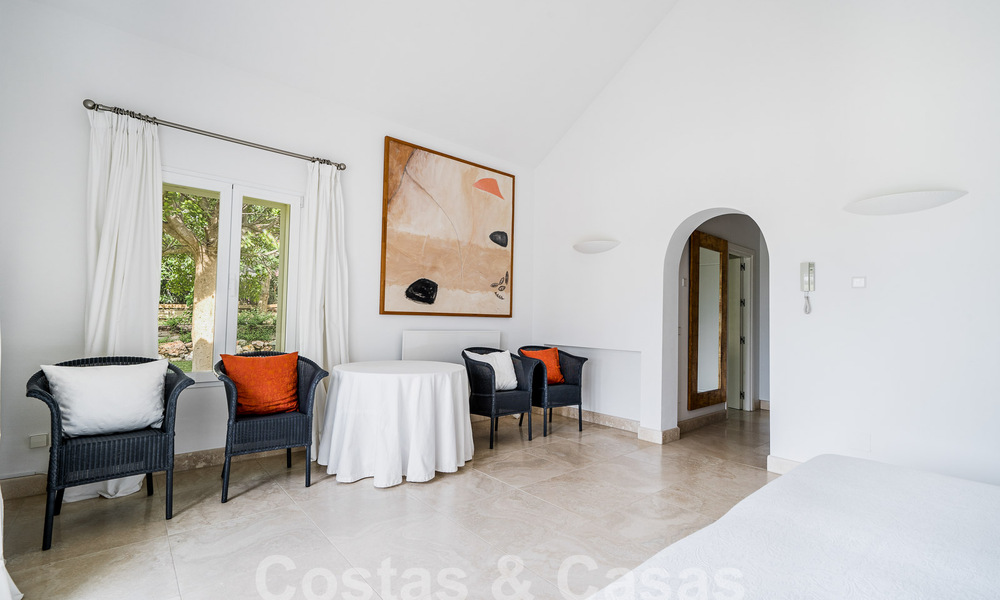 Villa de luxe à vendre dans un style architectural espagnol dans la prestigieuse urbanisation fermée de Cascada de Camojan, Marbella 54844