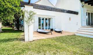 Villa de luxe à vendre dans un style architectural espagnol dans la prestigieuse urbanisation fermée de Cascada de Camojan, Marbella 54848 