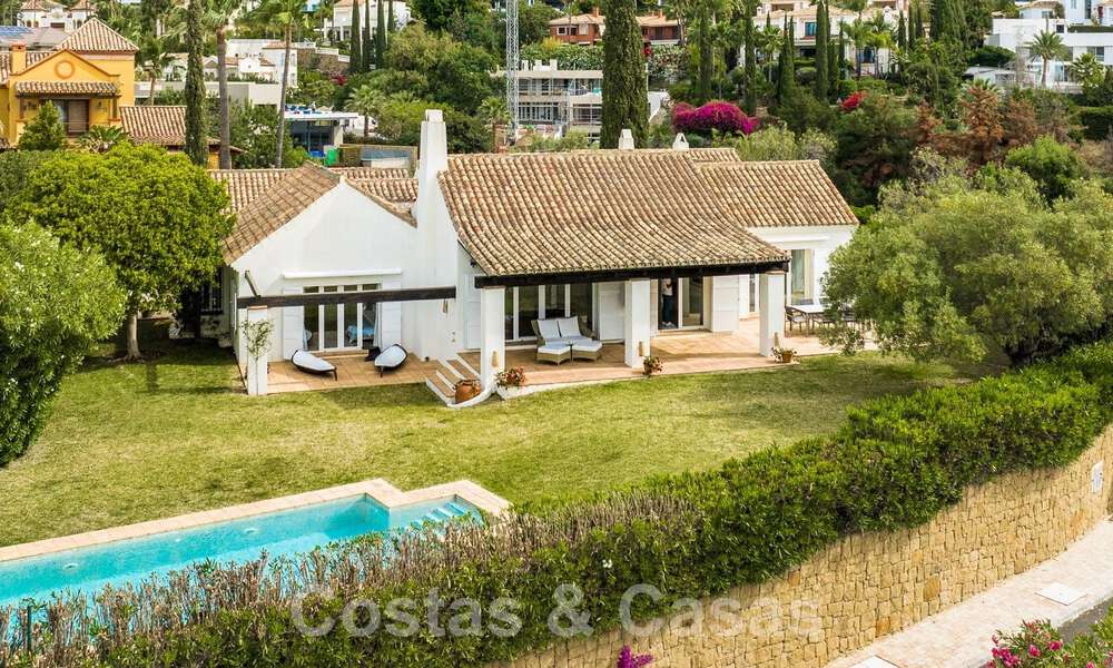 Villa de luxe à vendre dans un style architectural espagnol dans la prestigieuse urbanisation fermée de Cascada de Camojan, Marbella 54856