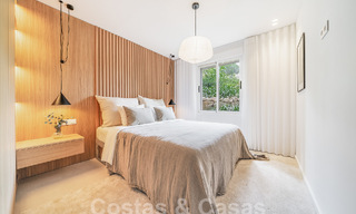 Luxueux appartement à vendre avec terrasse, piscine privée et vue sur la mer à Nueva Andalucia, Marbella 54937 