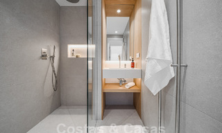 Luxueux appartement à vendre avec terrasse, piscine privée et vue sur la mer à Nueva Andalucia, Marbella 54938 