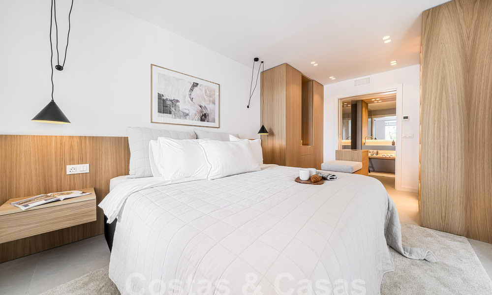 Luxueux appartement à vendre avec terrasse, piscine privée et vue sur la mer à Nueva Andalucia, Marbella 54942