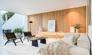 Luxueux appartement à vendre avec terrasse, piscine privée et vue sur la mer à Nueva Andalucia, Marbella 54953 