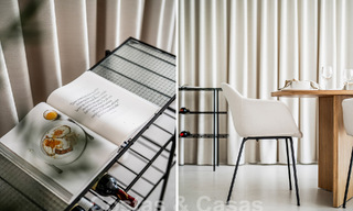 Luxueux appartement à vendre avec terrasse, piscine privée et vue sur la mer à Nueva Andalucia, Marbella 54957 