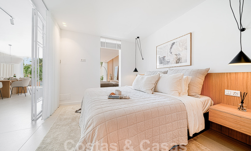 Luxueux appartement à vendre avec terrasse, piscine privée et vue sur la mer à Nueva Andalucia, Marbella 54961