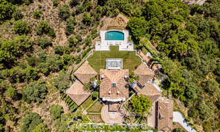 Villa de luxe à vendre avec vue sur la mer, entourée de verdure dans le complexe de golf exclusif La Zagaleta, Marbella - Benahavis 54057 