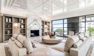 Villa de luxe à vendre avec vue sur la mer, entourée de verdure dans le complexe de golf exclusif La Zagaleta, Marbella - Benahavis 54074 