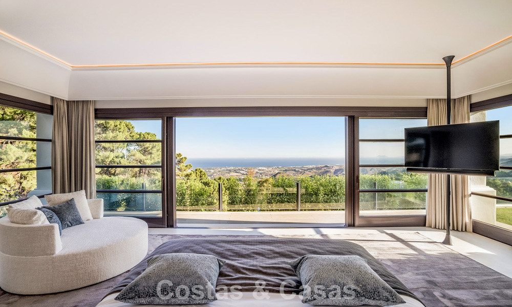 Villa de luxe à vendre avec vue sur la mer, entourée de verdure dans le complexe de golf exclusif La Zagaleta, Marbella - Benahavis 54075