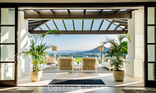 Villa de luxe à vendre avec vue sur la mer, entourée de verdure dans le complexe de golf exclusif La Zagaleta, Marbella - Benahavis 54090 