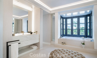 Villa de luxe à vendre avec vue sur la mer, entourée de verdure dans le complexe de golf exclusif La Zagaleta, Marbella - Benahavis 54094 