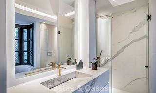 Villa de luxe à vendre avec vue sur la mer, entourée de verdure dans le complexe de golf exclusif La Zagaleta, Marbella - Benahavis 54097 