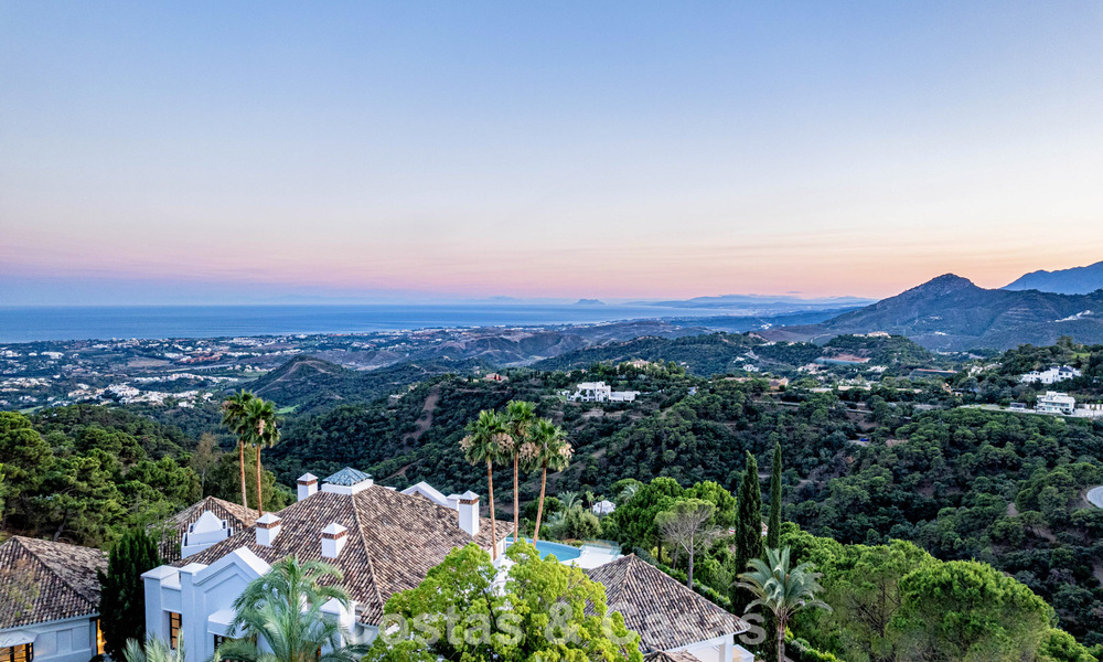 Villa de luxe à vendre avec vue sur la mer, entourée de verdure dans le complexe de golf exclusif La Zagaleta, Marbella - Benahavis 54103