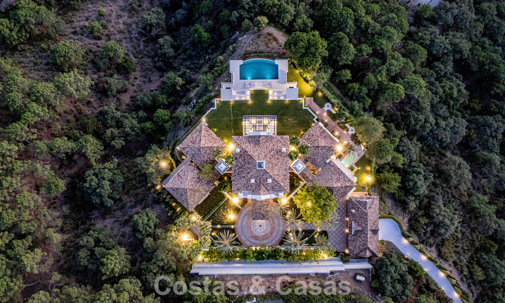 Villa de luxe à vendre avec vue sur la mer, entourée de verdure dans le complexe de golf exclusif La Zagaleta, Marbella - Benahavis 54108
