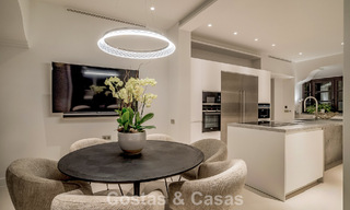 Villa de luxe à vendre avec vue sur la mer, entourée de verdure dans le complexe de golf exclusif La Zagaleta, Marbella - Benahavis 54116 