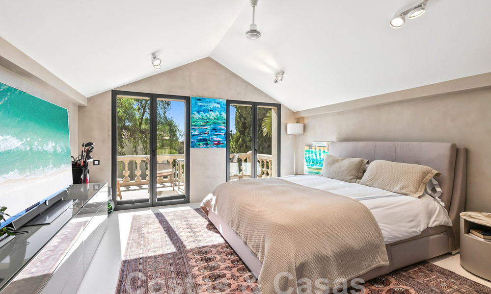 Villa de luxe rustique à vendre avec piscine privée chauffée à l'est du centre de Marbella 55056