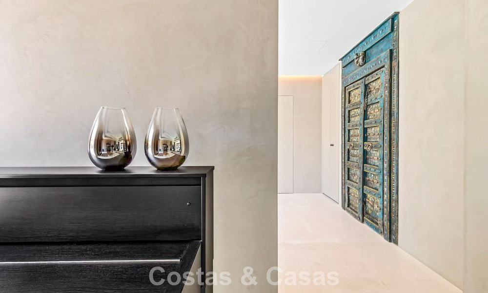 Villa de luxe rustique à vendre avec piscine privée chauffée à l'est du centre de Marbella 786357