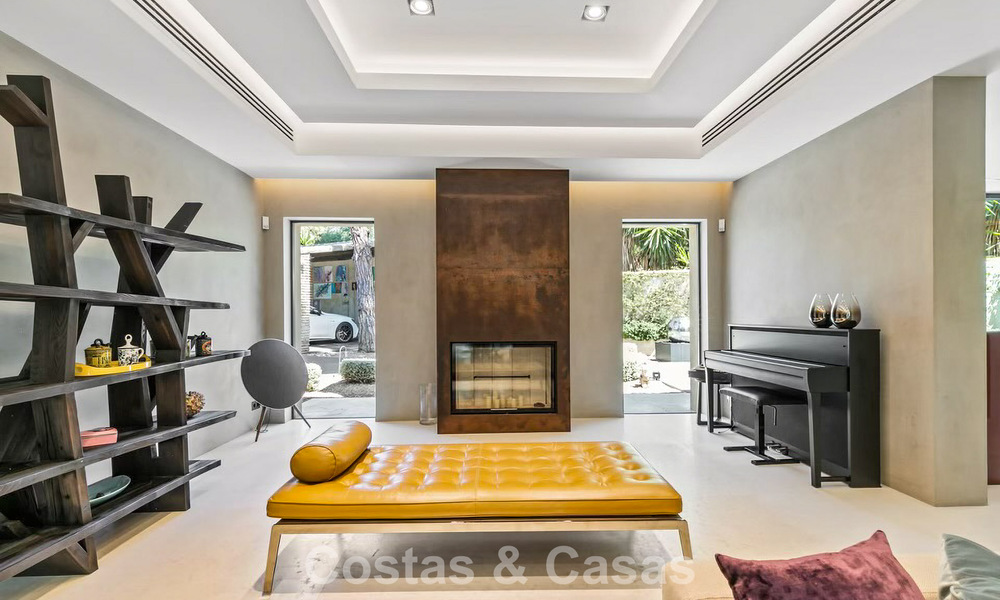 Villa de luxe rustique à vendre avec piscine privée chauffée à l'est du centre de Marbella 786361