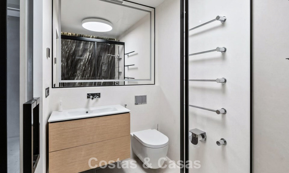 Villa de luxe rustique à vendre avec piscine privée chauffée à l'est du centre de Marbella 786377