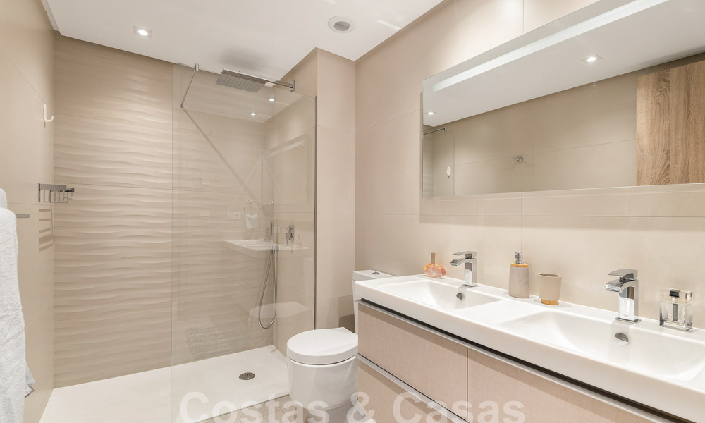 Appartement à vendre prêt à emménager avec vue sur la vallée et la mer dans le quartier exclusif de Marbella - Benahavis 55027