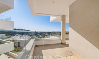 Appartement à vendre prêt à emménager avec vue sur la vallée et la mer dans le quartier exclusif de Marbella - Benahavis 55035 