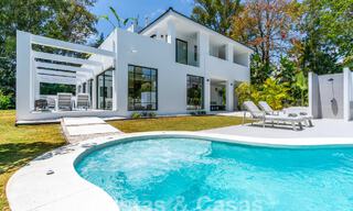 Villa de luxe contemporaine rénovée à vendre au cœur de la vallée du golf de Nueva Andalucia, Marbella 54780 
