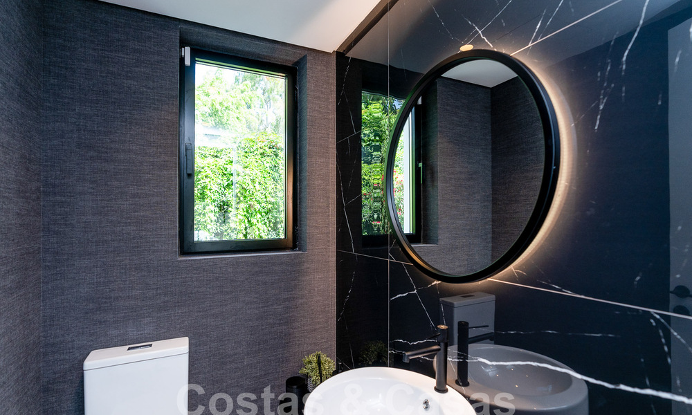 Villa de luxe contemporaine rénovée à vendre au cœur de la vallée du golf de Nueva Andalucia, Marbella 54792