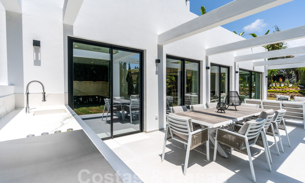 Villa de luxe contemporaine rénovée à vendre au cœur de la vallée du golf de Nueva Andalucia, Marbella 54797