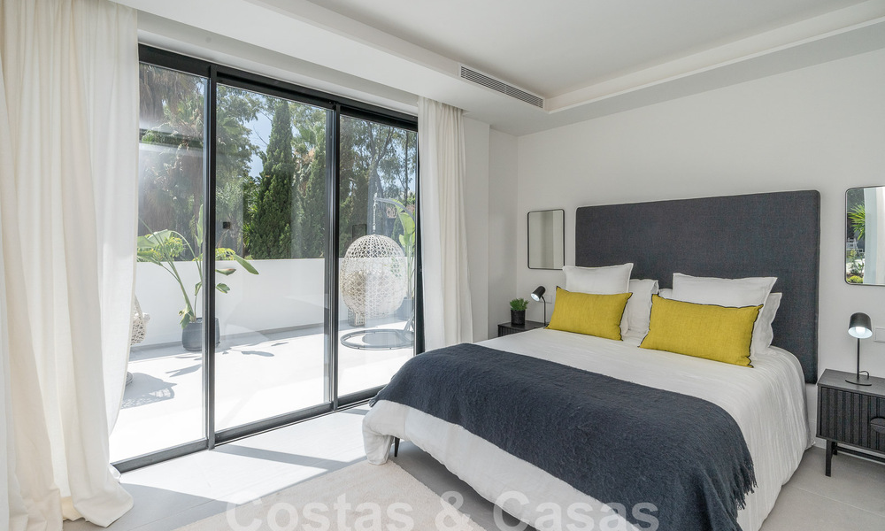 Villa de luxe contemporaine rénovée à vendre au cœur de la vallée du golf de Nueva Andalucia, Marbella 54806