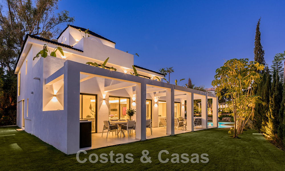 Villa de luxe contemporaine rénovée à vendre au cœur de la vallée du golf de Nueva Andalucia, Marbella 61976