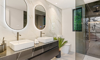 Villa de luxe contemporaine rénovée à vendre au cœur de la vallée du golf de Nueva Andalucia, Marbella 61981 