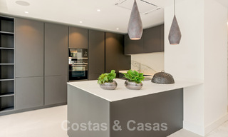 Villa de luxe contemporaine rénovée à vendre au cœur de la vallée du golf de Nueva Andalucia, Marbella 62003 